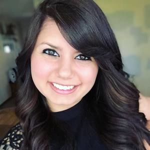 Meet your Posher, Alexis